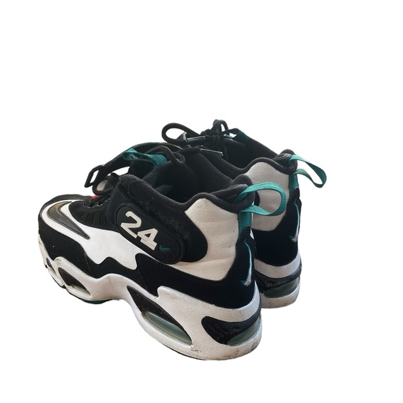 Nike Air Griffey Max 1 Fresh Water Black Sneaker # DD8561-100 Size 7Y / 8.5Woma - Picture 4 of 6